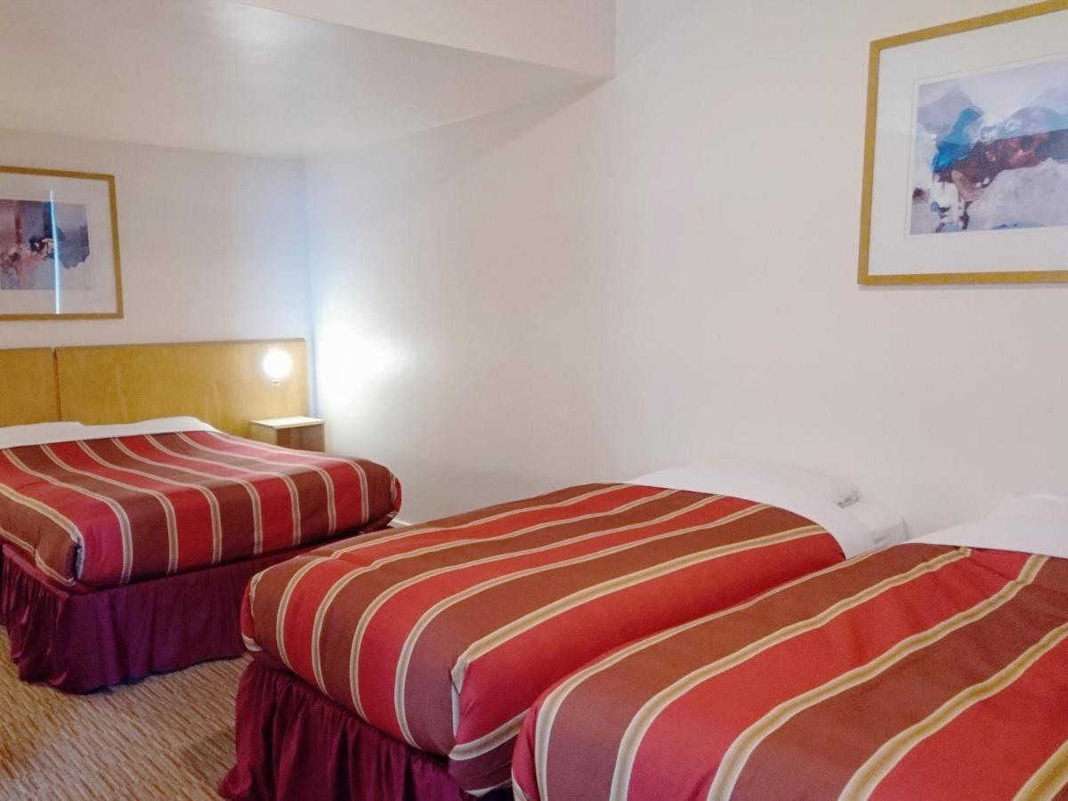 St Giles Heathrow - A St Giles Hotel Feltham Ngoại thất bức ảnh