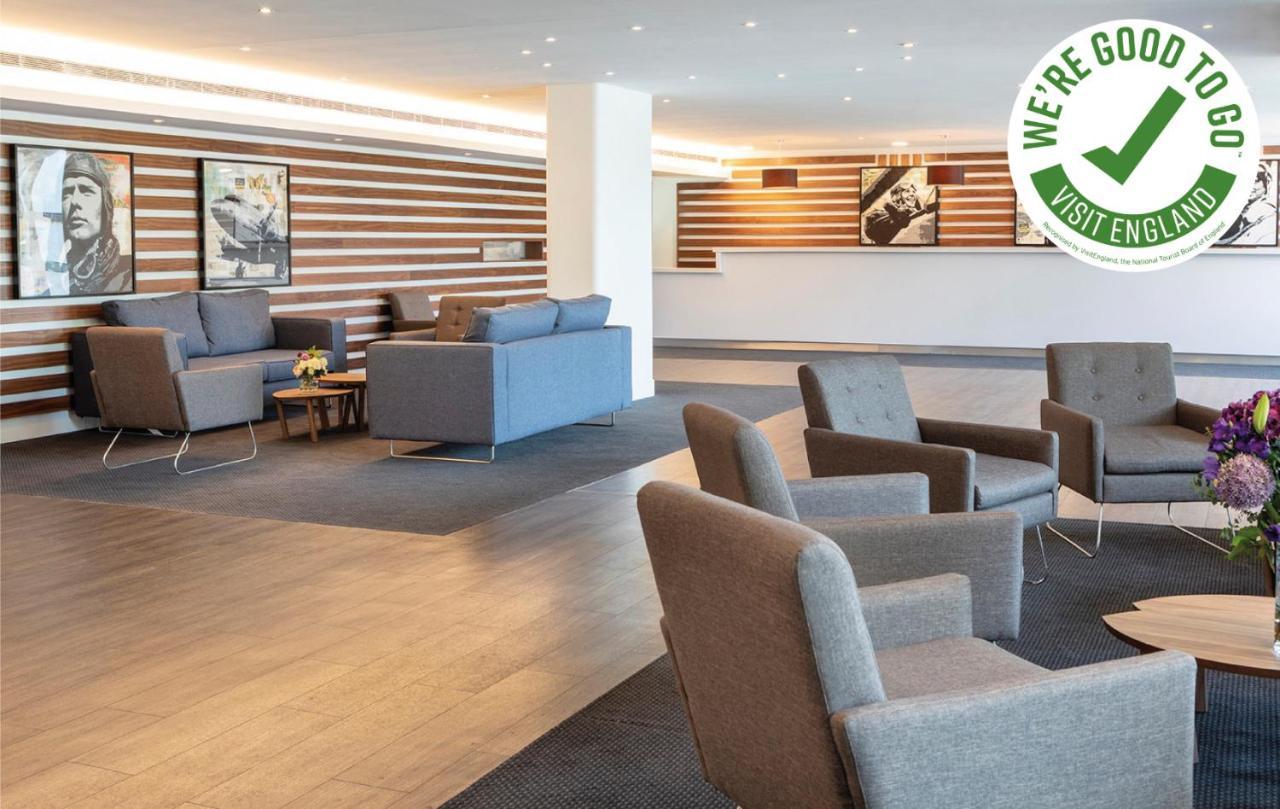 St Giles Heathrow - A St Giles Hotel Feltham Ngoại thất bức ảnh