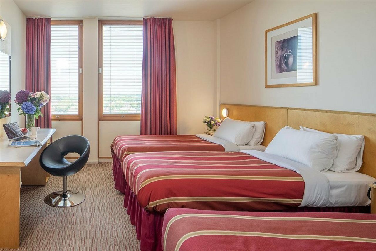 St Giles Heathrow - A St Giles Hotel Feltham Ngoại thất bức ảnh